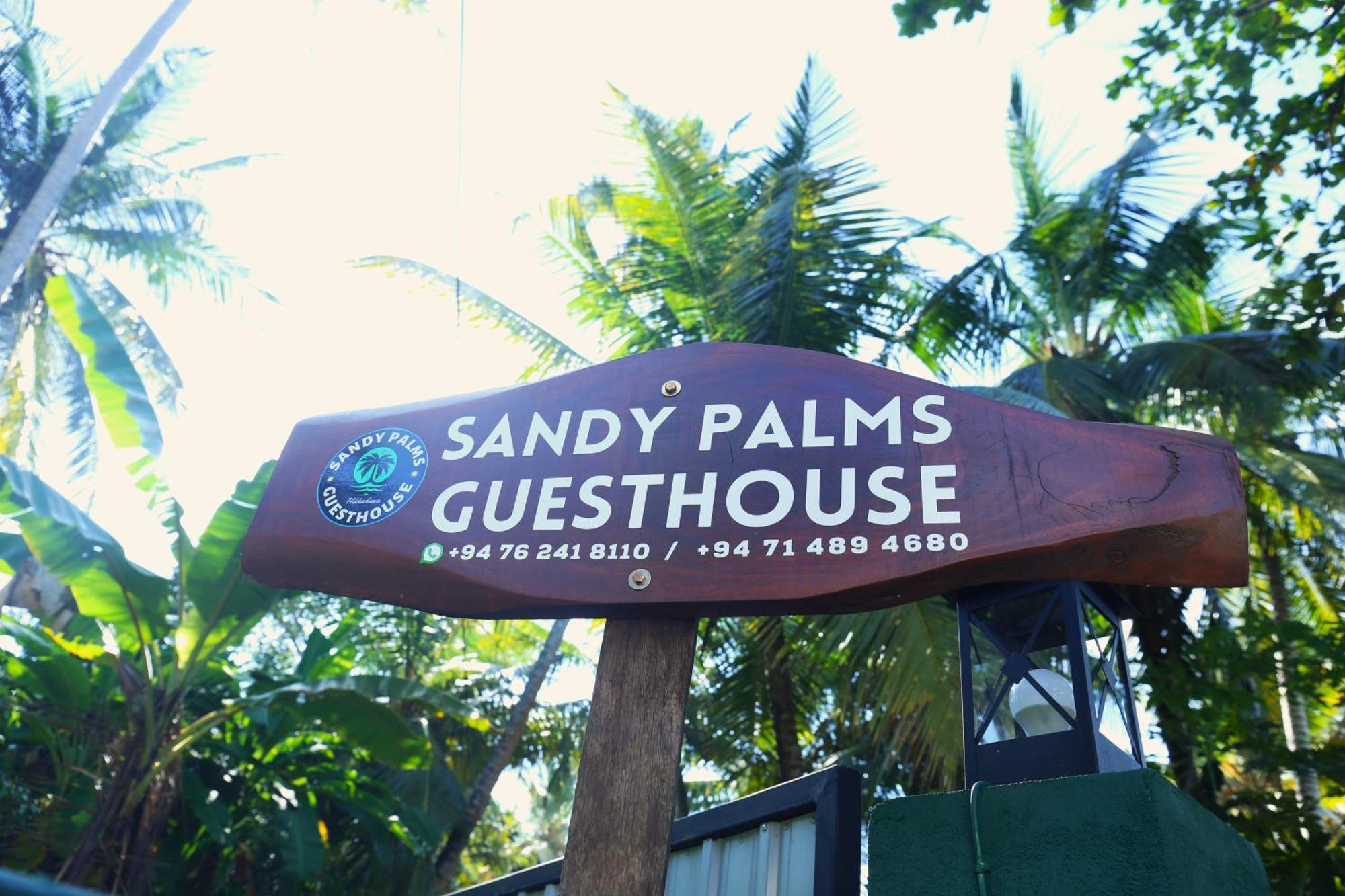 Sandy Palms Guesthouse Hikkaduwa Ngoại thất bức ảnh