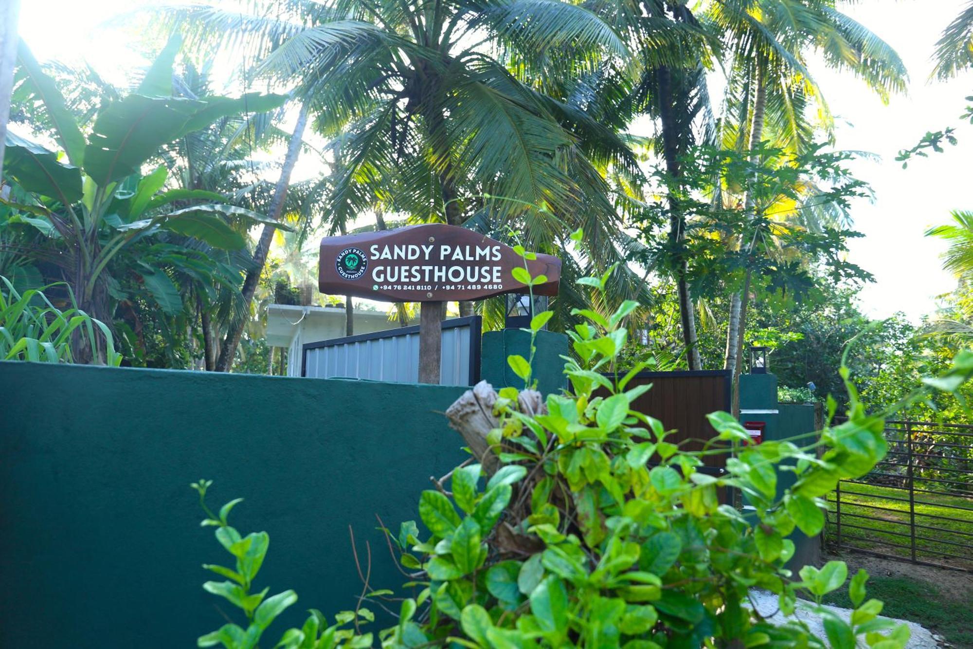 Sandy Palms Guesthouse Hikkaduwa Ngoại thất bức ảnh
